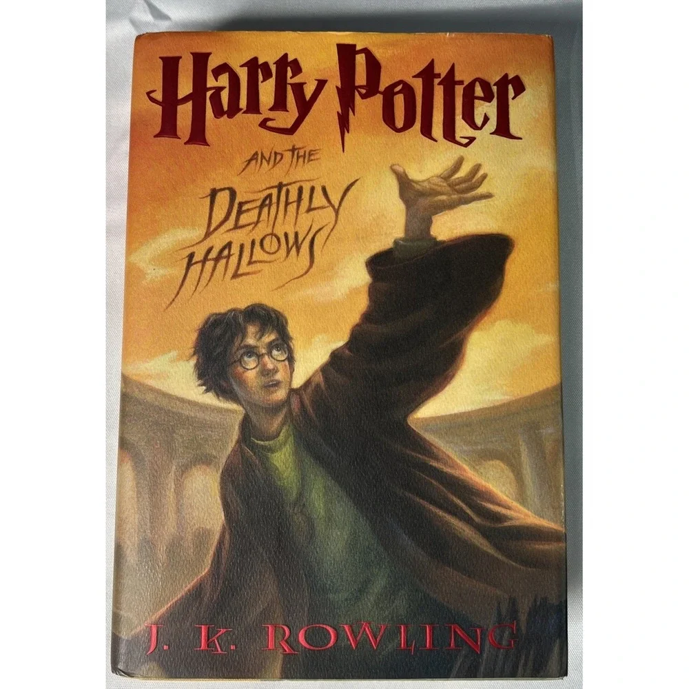 Harry Potter and The Deathly Hallows July 2007 First Edition Hardcover with DJ